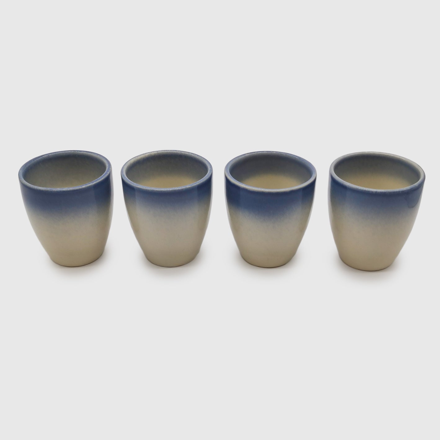 Chávena expresso Essência beje com azul isara
